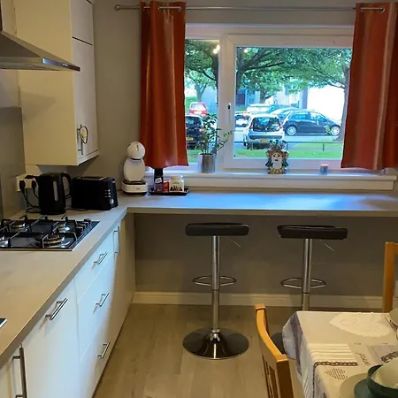 Seasonal Fringe 2-Bed Flat In Edinburgh City Centre エディンバラ