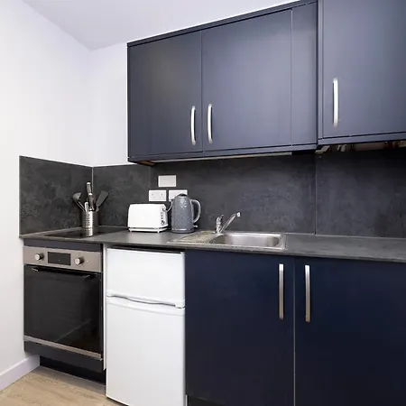 Apartment Altido Elegant Near The Meadows *