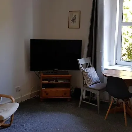 Flat Walk To Princes Streetroyal Mile