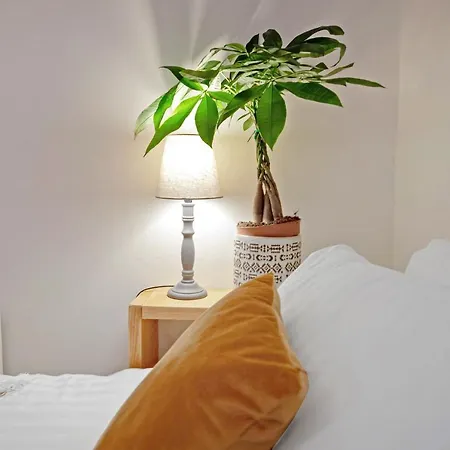 Cheerful Stays: Spacious Flat In Vibrant Leith