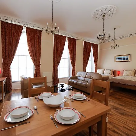 Edinburgh City Suites Апарт-отель Эдинбург