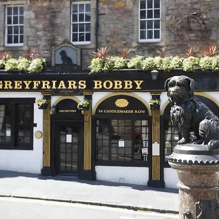 Fabulous 5 Double Bedroom Old Town