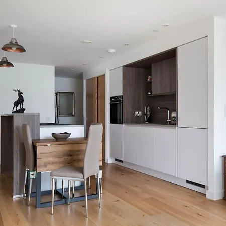 No. 5 Warriston, Canonmills Luxury * Edinburgh