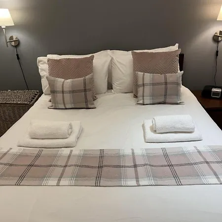 Sunshine On Leith Edinburg