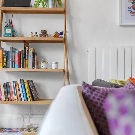 Guestready - Lovely Near Leith Walk Edinburgh