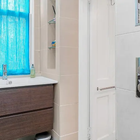 Guestready - Lovely Near Leith Walk Apartment Edinburgh