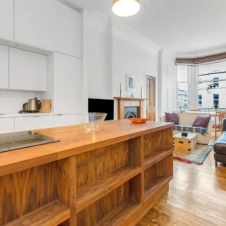 Guestready - Lovely Near Leith Walk