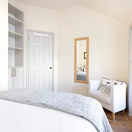 Joivy Cute House With Courtyard Casa vacanze *