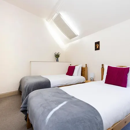 Joivy Cute House With Courtyard Holiday home