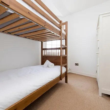 The Castle Duplex - 5 Bed Old Town *