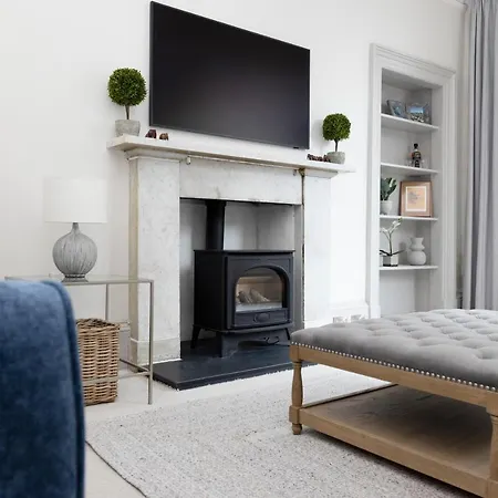 Stylish 3-bedroom Getaway Edinburgh