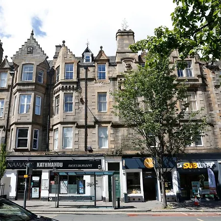 Fabulous 5 Double Bedroom Old Town Lejlighed *