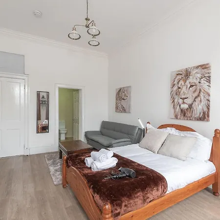Spacious Ensuite In Centre - Excellent Location Edimburgo