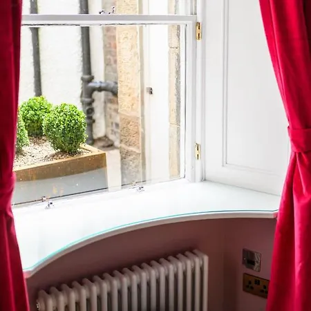 Super King Garden With En-suite *