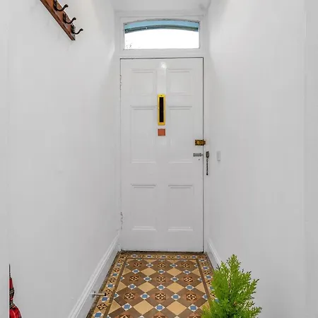 Apartment Cheerful - Jamson Pl 3 Bed *