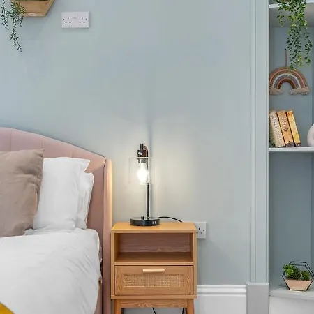 Cheerful - Jamson Pl 3 Bed Apartment *