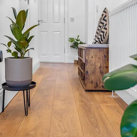 Cheerful - Jamson Pl 3 Bed Apartment Edinburgh