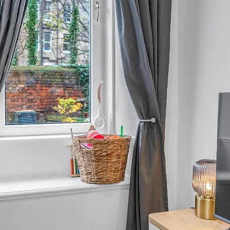 Cheerful - Jamson Pl 3 Bed Apartment *
