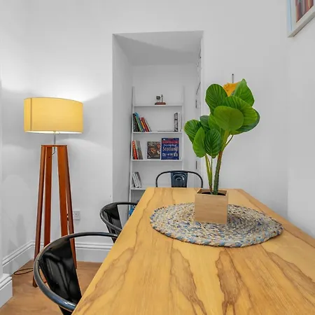Cheerful - Jamson Pl 3 Bed Apartment *