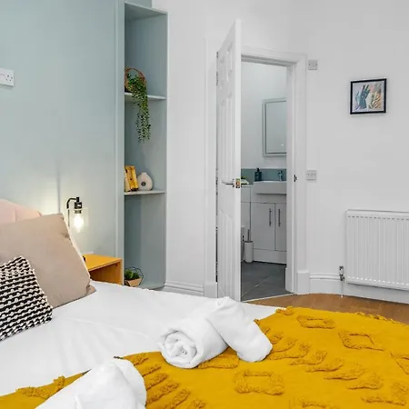 Cheerful - Jamson Pl 3 Bed Apartment *