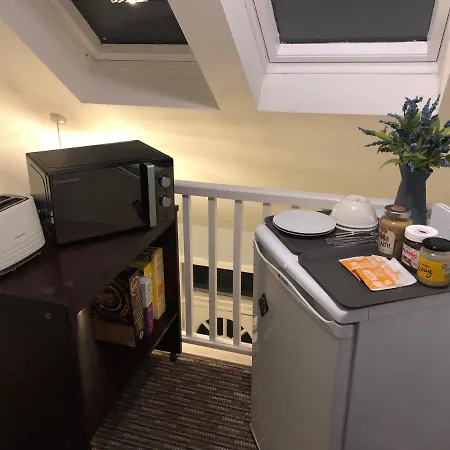 Netherby Guest house 3*