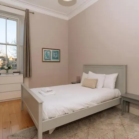 Apartment Beautiful In Stockbridge