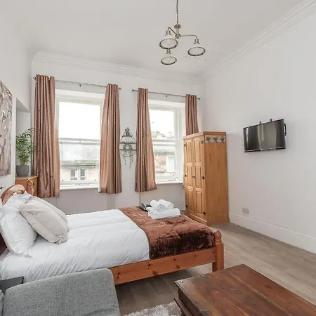 Gasthuis Spacious Ensuite In City Centre - Excellent Location Edinburgh