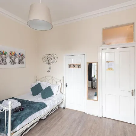 Spacious Ensuite In City Centre - Excellent Location Gasthuis Edinburgh