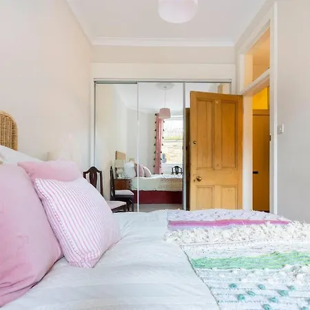 Charming Flat In Quiet Street In Stockbridge *