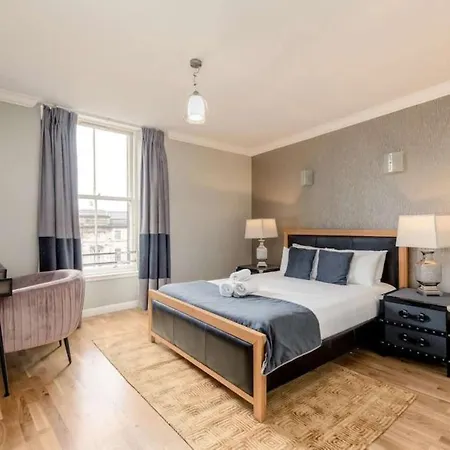 Wonderful Flat In 爱丁堡