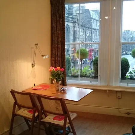 Royal Mile Apartment, 1 Minute From The Castle. Apartament