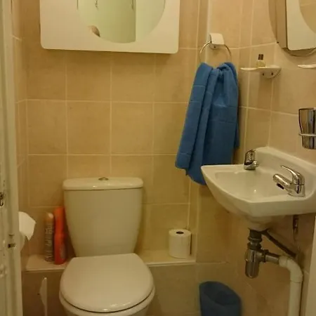 Royal Mile Apartment, 1 Minute From The Castle. Edynburg