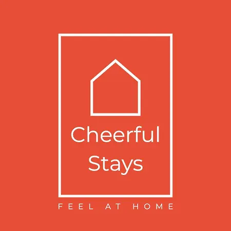 Cheerful Stays: 2 Bedroom Sleeps 6