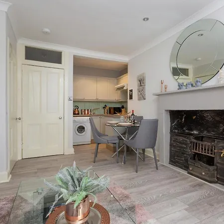 Altido Stunning Apt Near Scottish Gallery * Edinburg