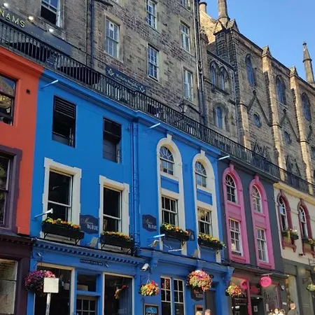 Royal Mile Apartment, 1 Minute From The Castle.