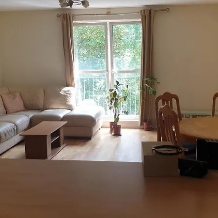 Nice Bedroom In Central
