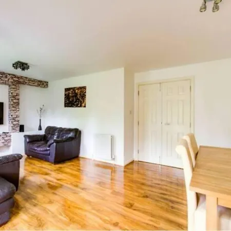 Lovely 2 Bdr In Dalry / Near Haymarket * 爱丁堡