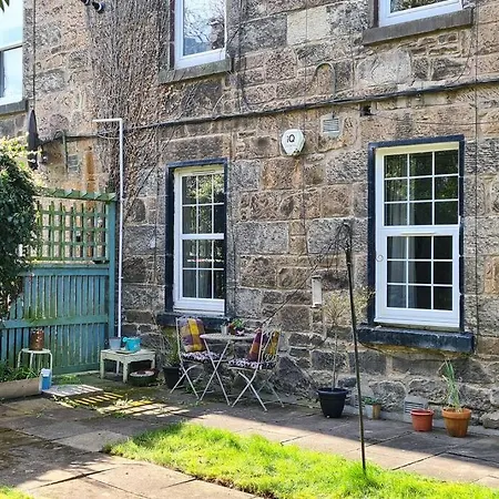 Flat Walk To Princes Streetroyal Mile