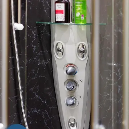 Appartamento Wheretostay Ground Floor *