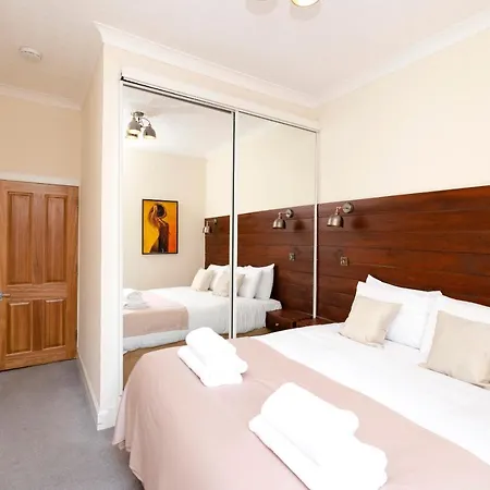 Joivy Attractive Flat Near Haymarket Station Edinburgh