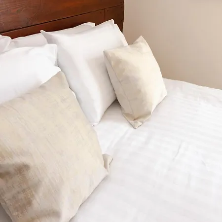 Joivy Attractive Flat Near Haymarket Station Apartment *