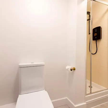 Joivy Attractive Flat Near Haymarket Station *