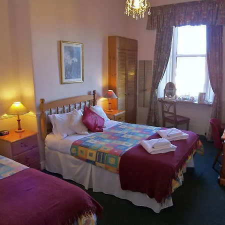 Ardleigh House 3*