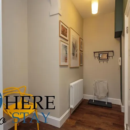 Stylish 2bed Underneath Castle