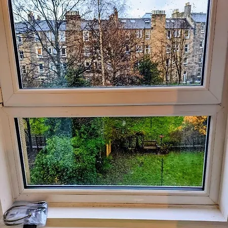 Bright Close To City Centre Séjour chez l'habitant *
