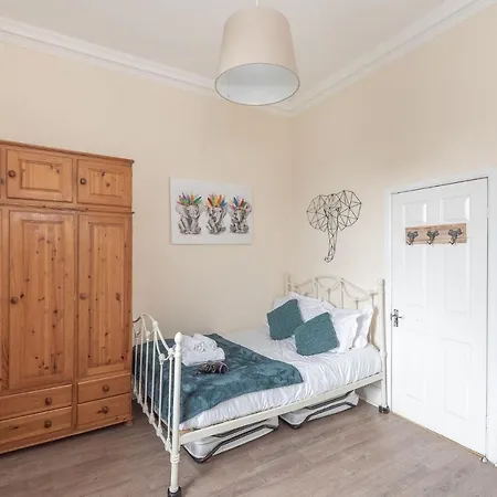شقة Contemporary 3 Bed City Centre - Ensuite إدنبرة