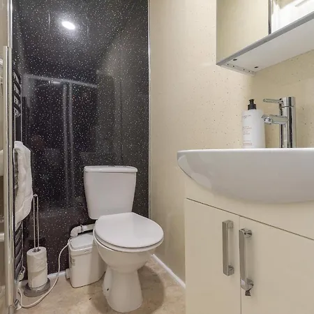 شقة Contemporary 3 Bed City Centre - Ensuite إدنبرة