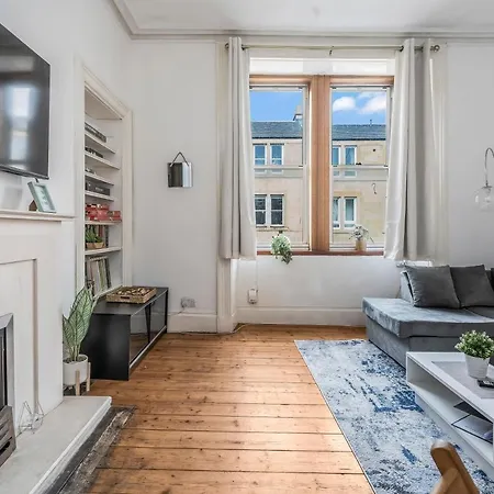 Centre 2 Bedroom Flat - Close To Haymarket Train Station. Appartement Édimbourg