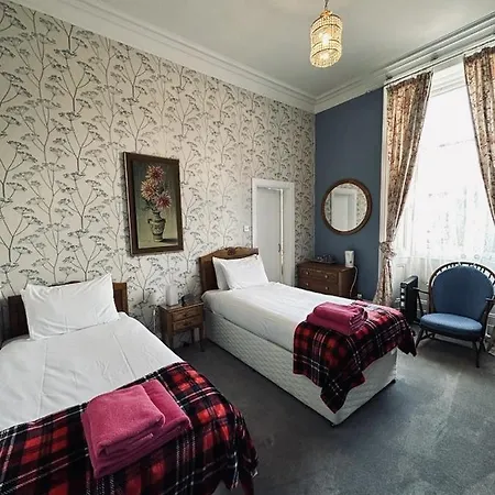 Eliza House Hotell