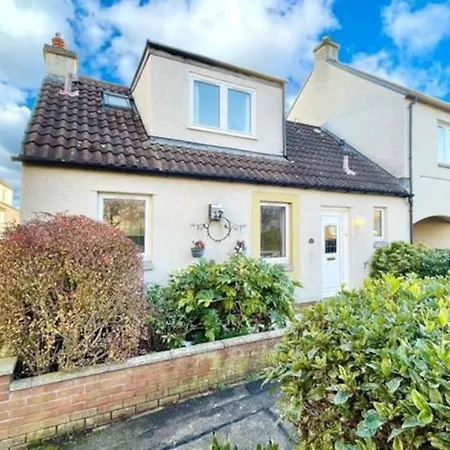 Lägenhet Cosy 2 Bedroom With Free Parking Near Edinburg